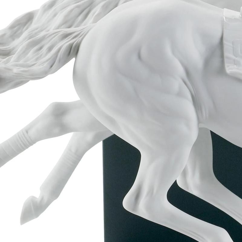 Lladro Horse Race Figurine. Limited Edition 01008515
