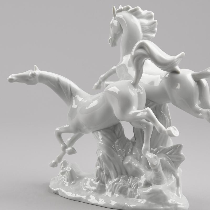 Lladro Horses Galloping Figurine 01008682