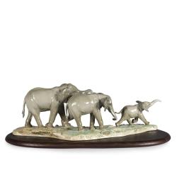 Lladro We Follow in Your Steps Elephants Sculpture 01009388