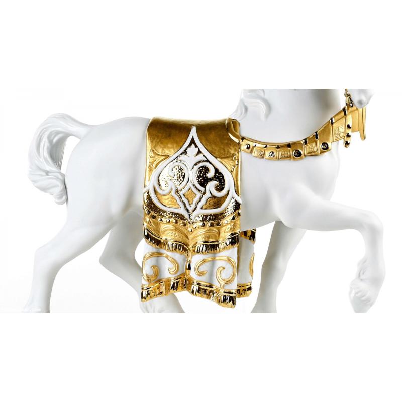 Lladro A Regal Steed Horse Sculpture. Golden Lustre 01007186
