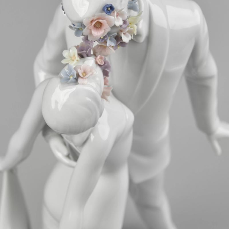 LLADRO Love Couple Figurine 01007231