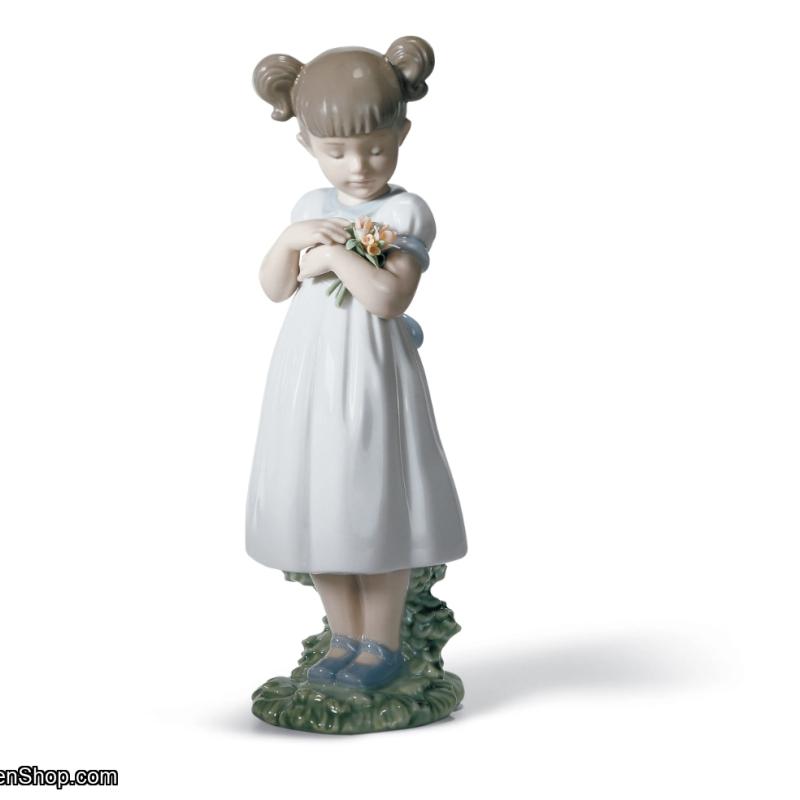 Lladro Flowers for Mommy Girl Figurine 01008021