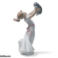 Lladro The Best of Friends Girl Figurine 01008032