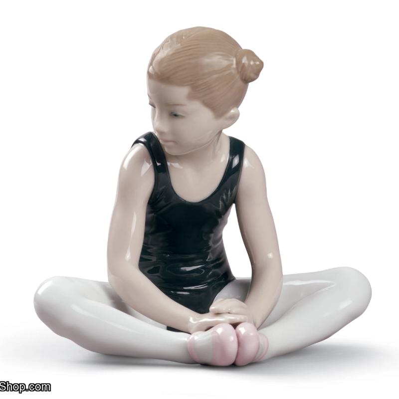 Lladro Thinking of My Debut Ballet Girl Figurine 01008770