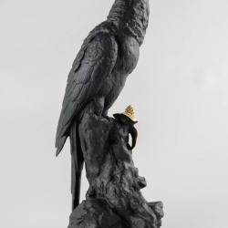 Lladro MACAW BIRD (BLACK-GOLD) 01009577