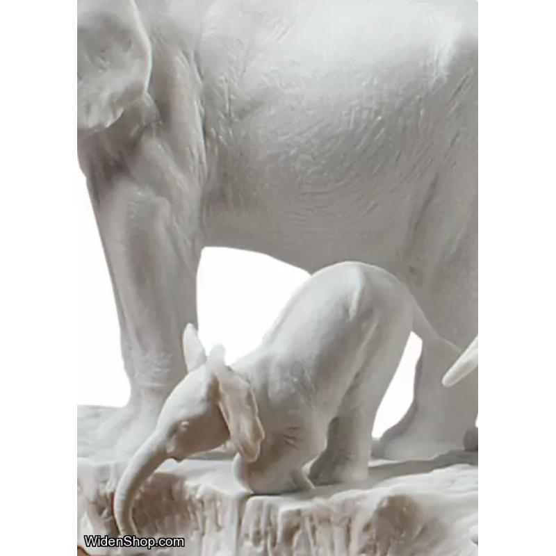 Lladro African Savannah Wild Animals Sculpture White 01009275 NEW