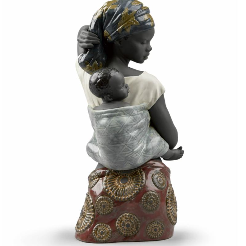 Lladro African Bond Mother Figurine 01009159