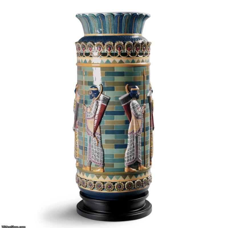 Lladro Archers Frieze Vase Sculpture Limited Edition 01008778