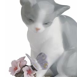 Lladro Blossoms for The Kitten Cat Figurine 01008382