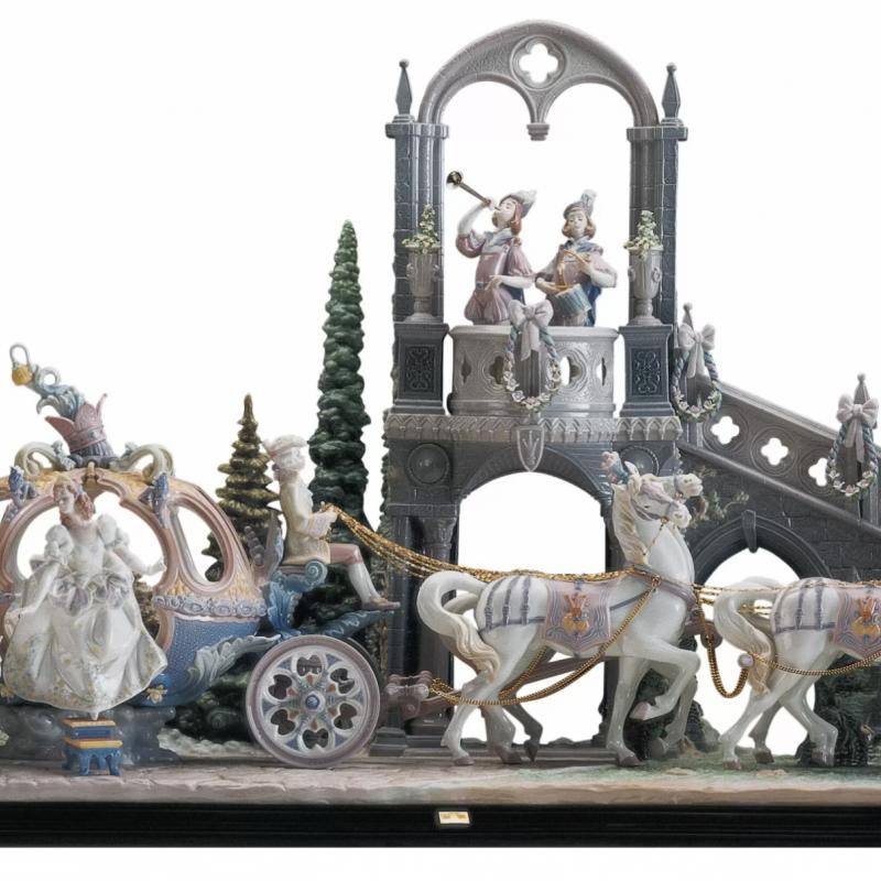 Lladro Cinderellas Arrival Sculpture Limited Edition 01001785