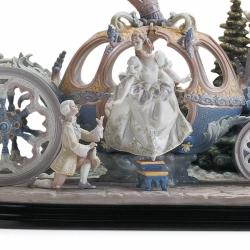 Lladro Cinderellas Arrival Sculpture Limited Edition 01001785