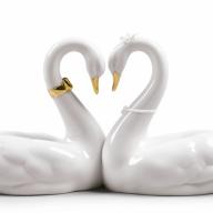 Lladro Endless Love Swans Figurine. Golden Luster 01009304