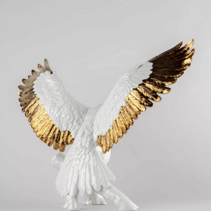 Lladro Freedom eagle Sculpture White and copper 01009578