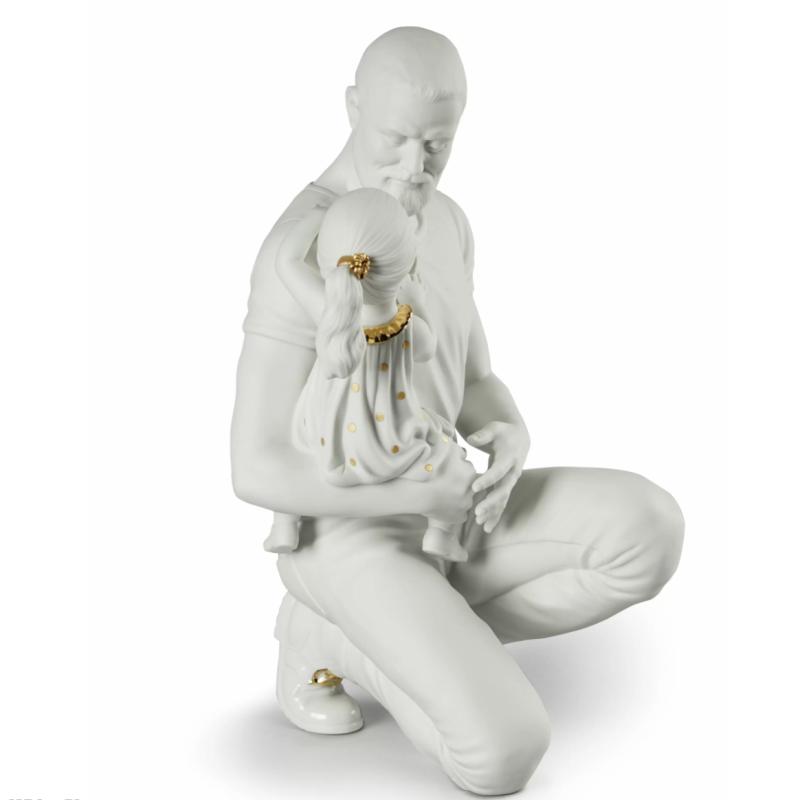 Lladro In Daddy's Arms Figurine White Gold 01009392
