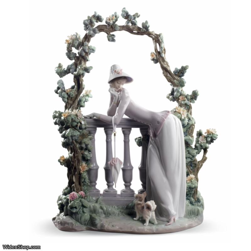 Lladro In The Balustrade Woman Sculpture 01008680