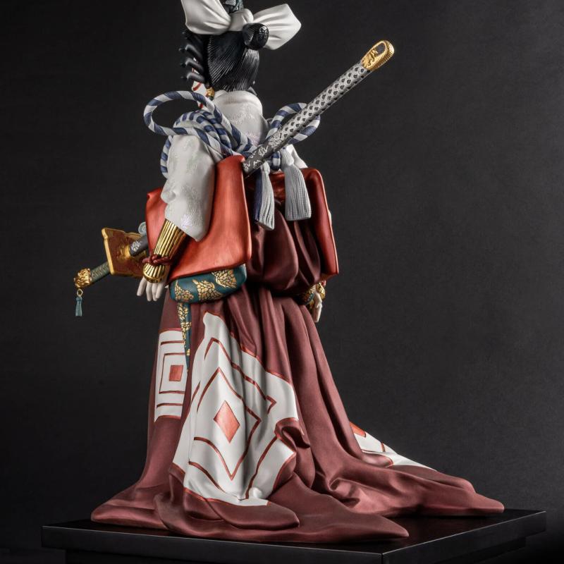 Lladro Japan-Kabuki Sculpture. Limited Edition 01002028