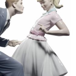 Lladro Lets Swing Couple Figurine Limited Edition 01008752