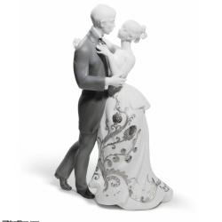 Lladro Lovers Waltz Couple Figurine 01008509