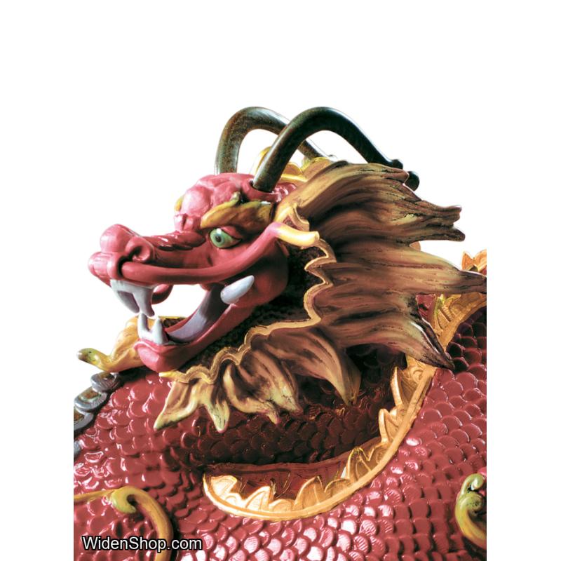Lladro Majestic Dragon Sculpture 01009235
