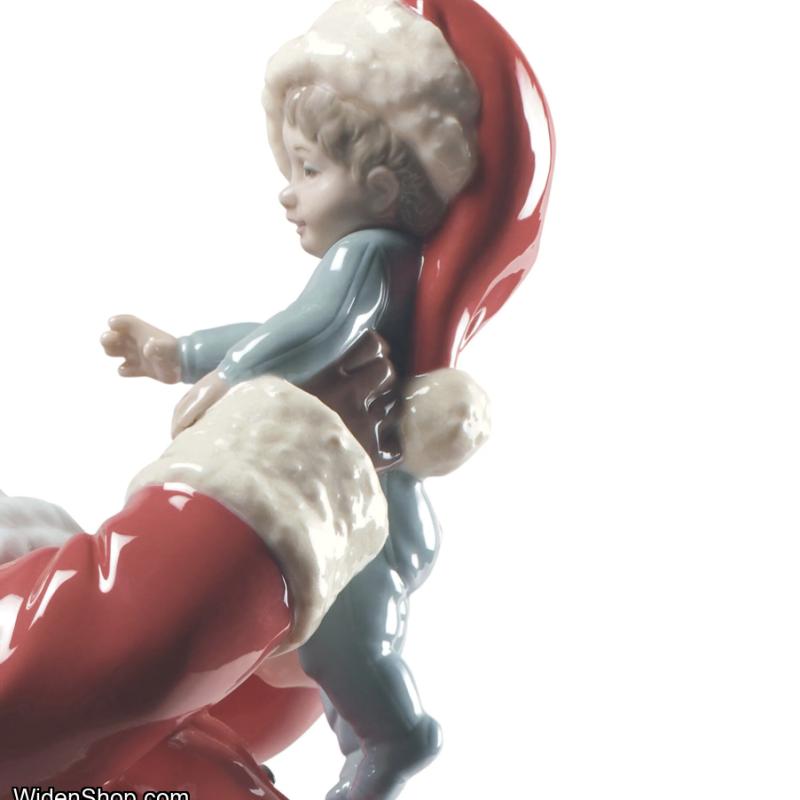 Lladro Merry Christmas Santa! Figurine 01009254
