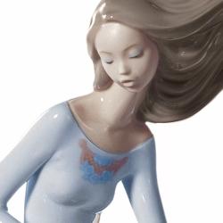 Lladro Petals of The Wind Woman Figurine 01006767