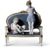 Lladro Ready for Practice Ballet Girls Figurine. Limited Edition 01008570