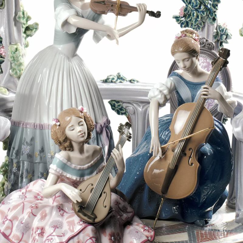 Lladro Summertime Symphony Women Sculpture Limited Edition 01001974