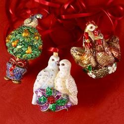 Jay Strongwater Two Turtle Doves Glass Ornament - Jewel