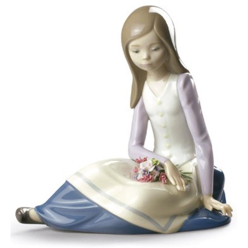 Lladro Contemplative Young Girl Figurine 01009221