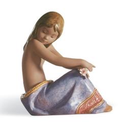 Lladro Island Beauty Girl Figurine 01012382
