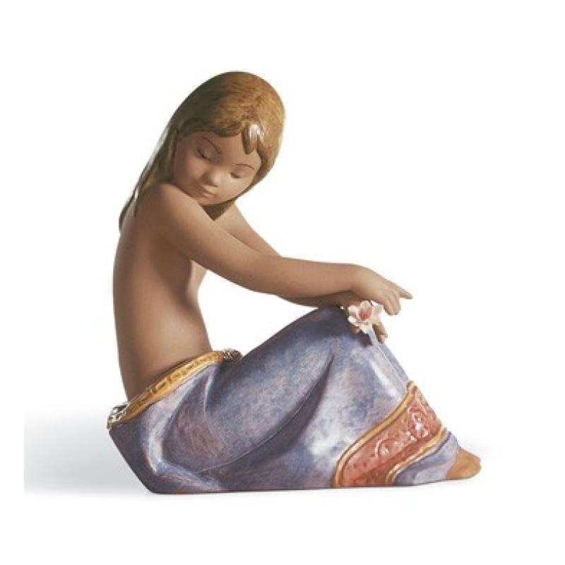 Lladro Island Beauty Girl Figurine 01012382
