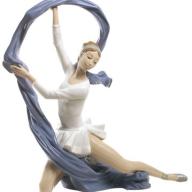 Nao By Lladro DANCER WITH VEIL SPECIAL EDITION 02001699